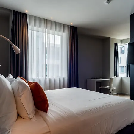 Star inn Lisbon Airport-2